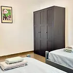 Thea Penthouse With Private Parking * Sarandë