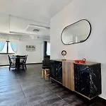 Thea Penthouse With Private Parking Sarandë