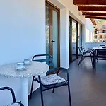 Thea Penthouse With Private Parking Appartamento Sarandë