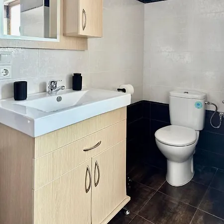 דירה Thea Penthouse With Private Parking
