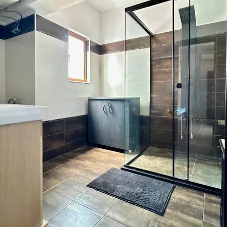 Thea Penthouse With Private Parking *