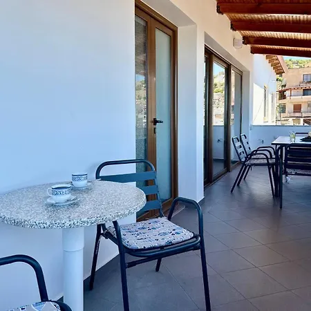 Thea Penthouse With Private Parking דירה סרנדה