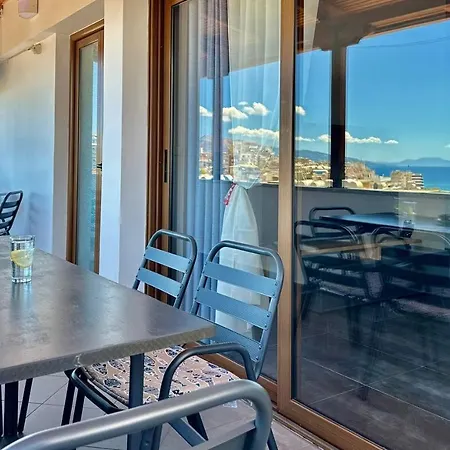 Thea Penthouse With Private Parking דירה
