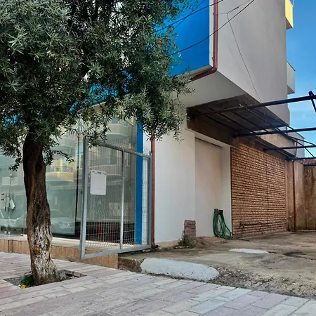 Thea Penthouse With Private Parking סרנדה