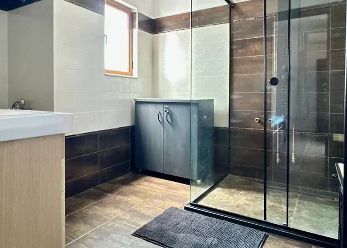 Thea Penthouse With Private Parking *