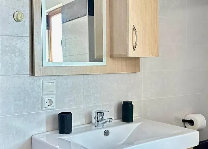 Thea Penthouse With Private Parking * Sarandë