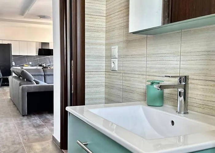 Apartmán Thea Penthouse With Private Parking