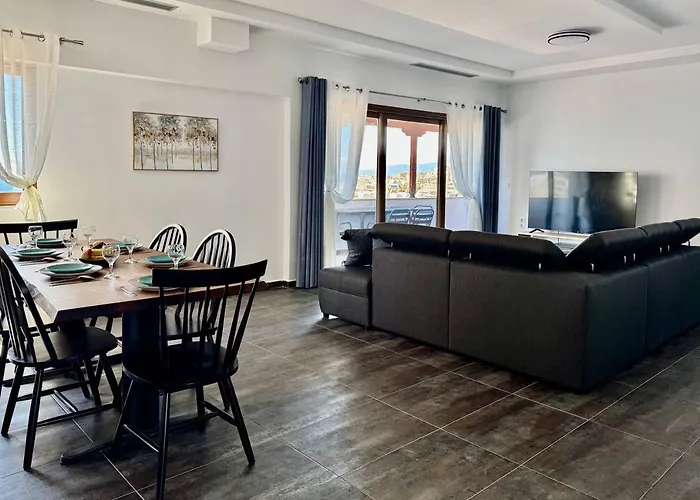 Thea Penthouse With Private Parking