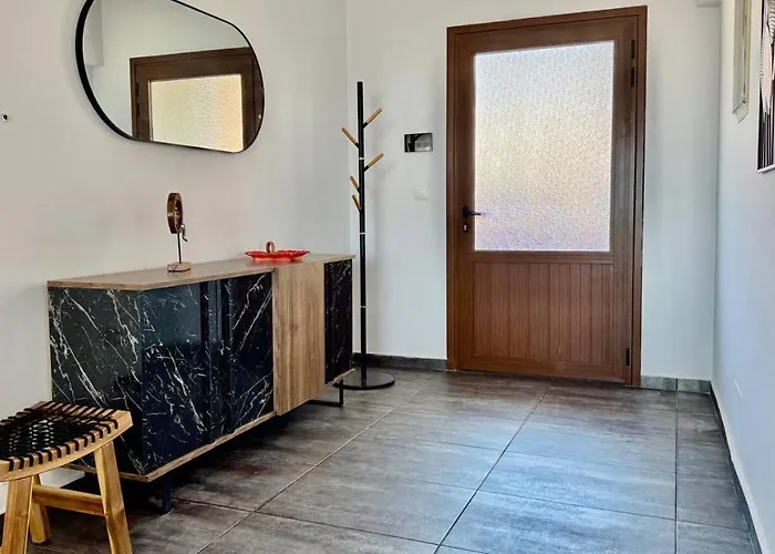 Lejlighed Thea Penthouse With Private Parking